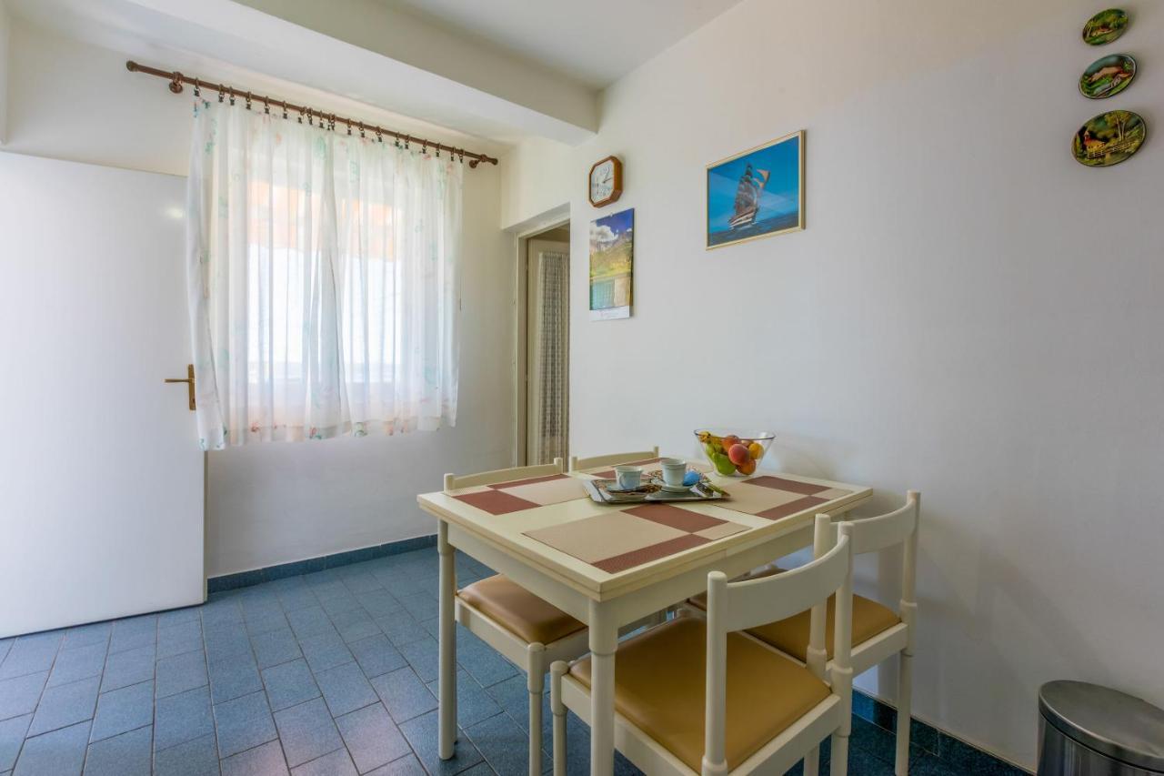 דראמליי Apartments Danica מראה חיצוני תמונה