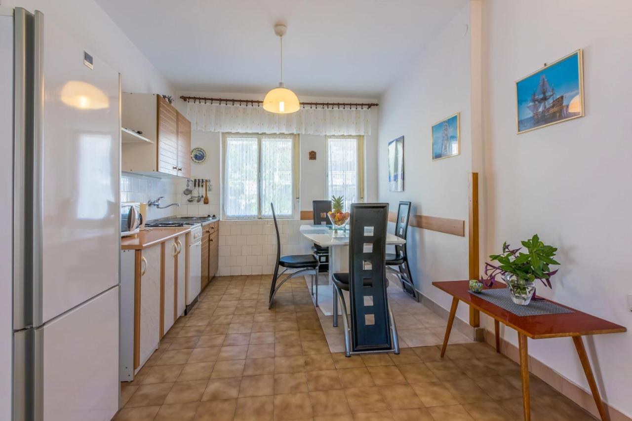 דראמליי Apartments Danica מראה חיצוני תמונה
